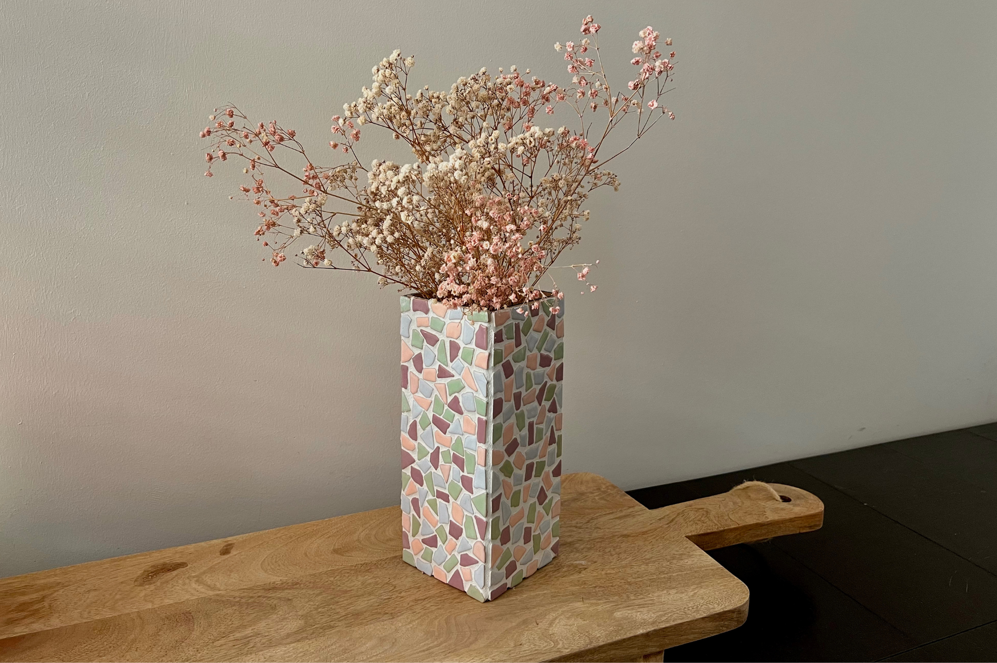 Mozaïek vaas pastel met droogbloemen